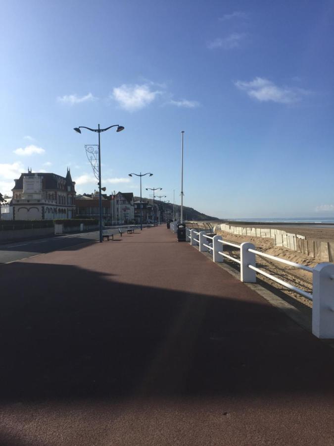 Perrot Villa Villers-sur-Mer Exterior photo